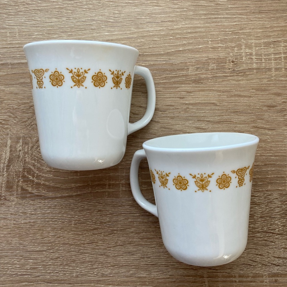 Corning Butterfly Gold Coffee Mugs - Set of 2✨🧡✨🧡✨